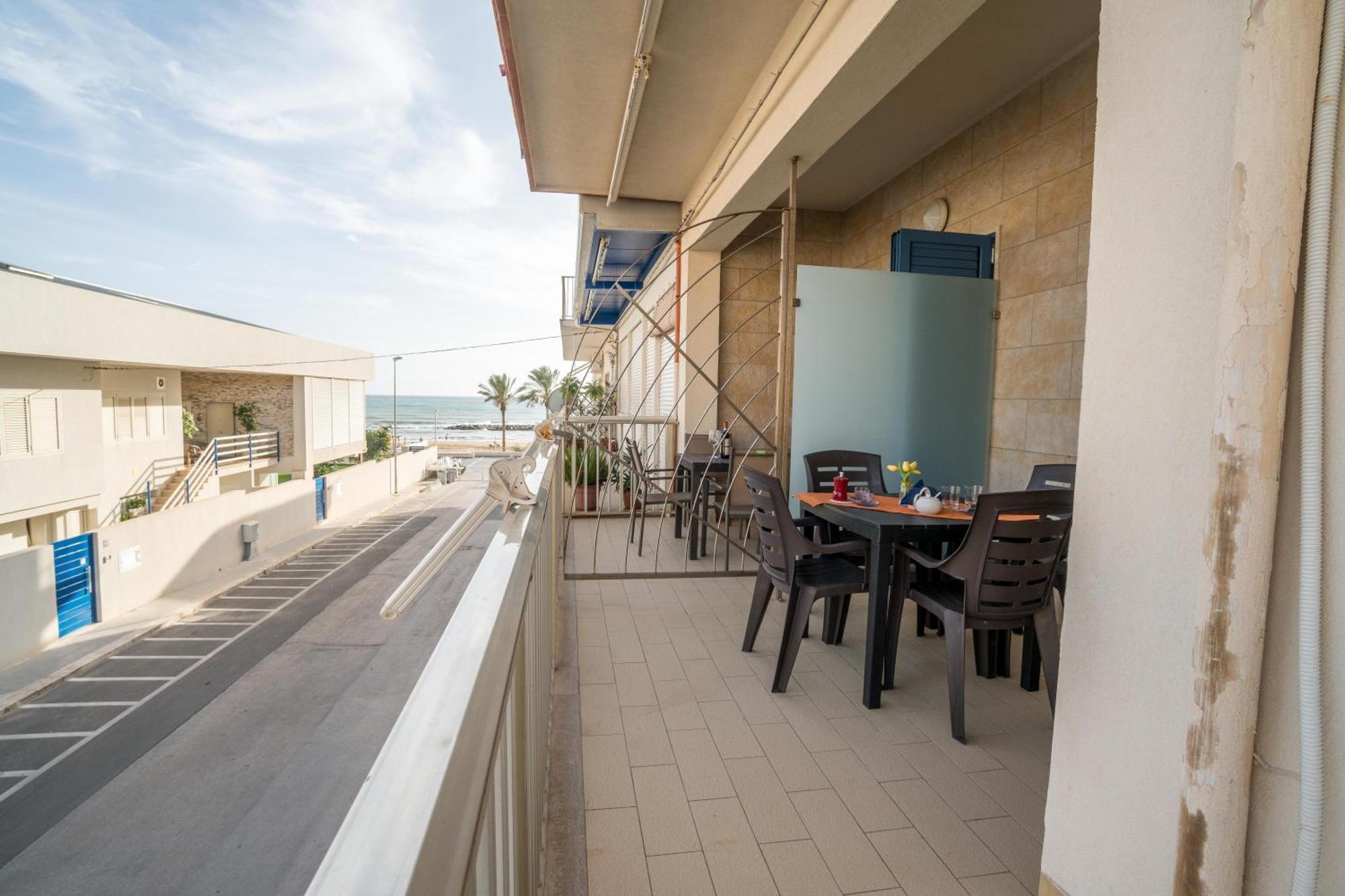 Caposud - Appartamento Salgari Marina di Ragusa Luaran gambar